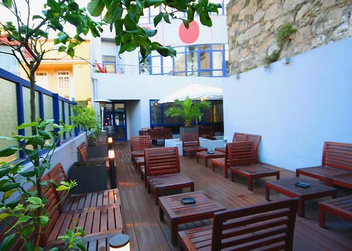 Pilot Design & BarHostel