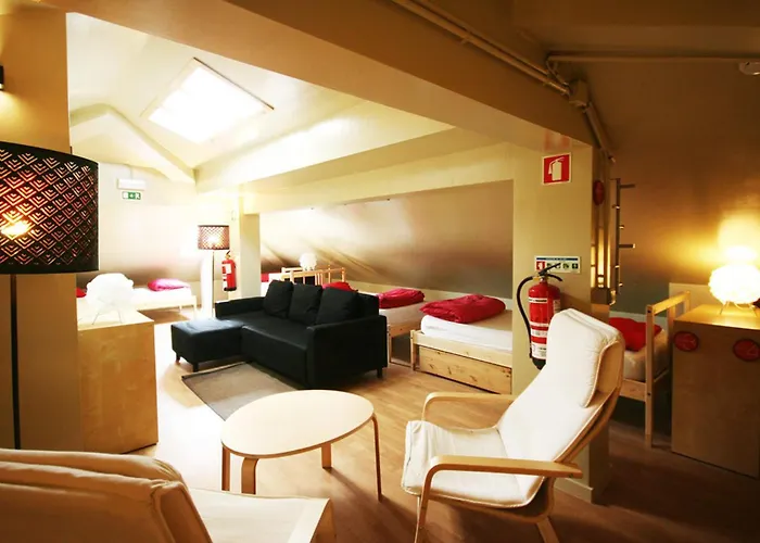 Pilot Design & BarHostel